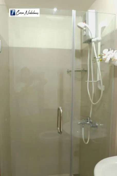 Apartment Casa Niekolaus I Cozy Studio Unit And Free Parking Manila